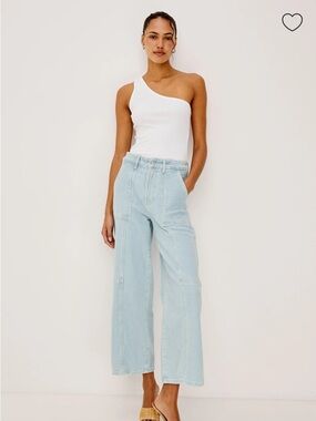 Rails Getty Crop Wide Leg
Oceanview Size 28 NWT
